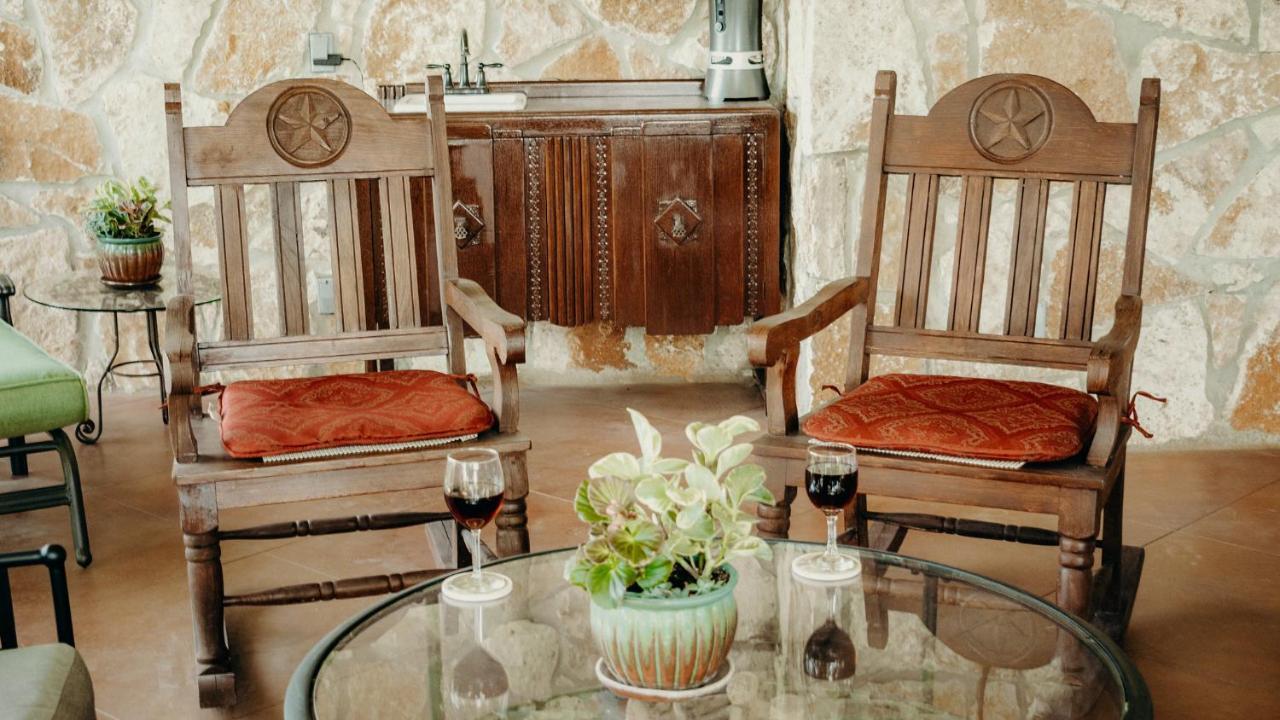 Casa Del Rio Bed And Breakfast Bastrop Eksteriør billede